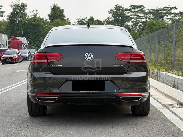 {2017} Volkswagen PASSAT 2.0 HIGHLINE P/Boot F/Lon - 3