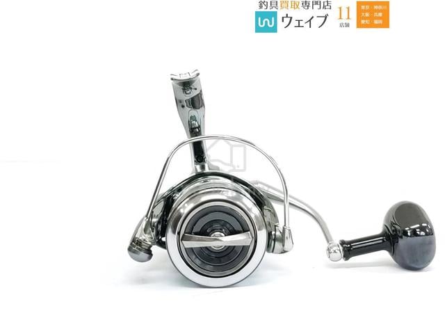 Daiwa 22 Exist LT3000-H with Livre PT35 Black Knob - photo 3 of 5