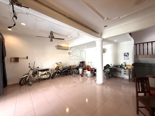 Taman Bukit Jaya 1.5sty End lot 34*70 Extra Land 12ft Ulu Tiram 1
