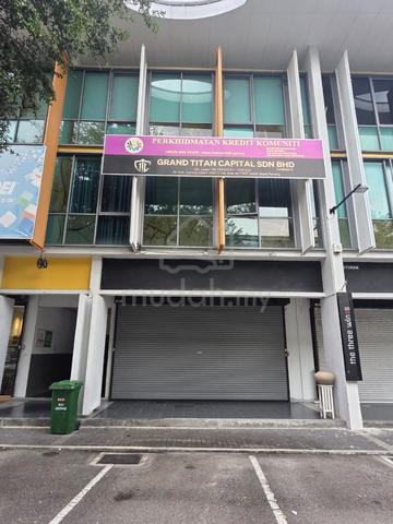 Prime Location 3 Storey Shoplot for SALE at Bay Avenue, Penang 1