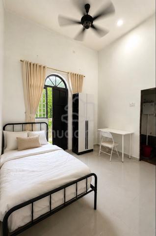ROOM FOR RENT (FEMALE) - Taman Armon, Tok Jembal (Near UMT / Airport) 1