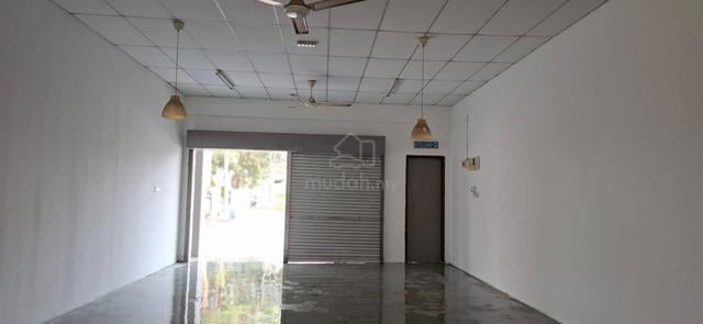 Pasir Putih 1 Storey Shop For Sale 1