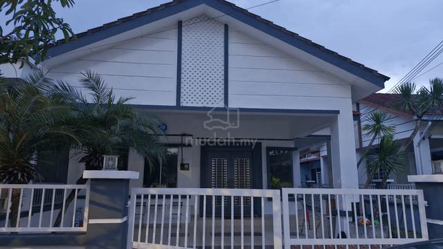 Semi-D Luas Fully Furnished Jalan Rambai | Kota Masai 1