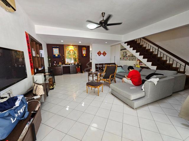 Corner Lot Taman Cheras Hartamas 2-Storey House On Sale 1