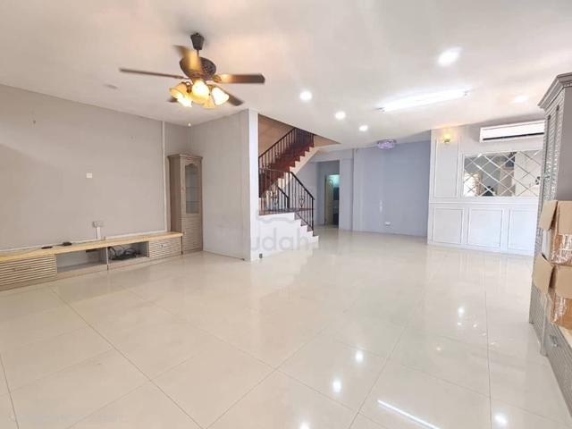 Taman Landmark Semi-D Bundusan Spacious Semi-D House 1