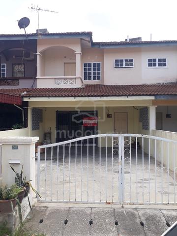 2 storey terrace house Bandar Universiti Seri Iskandar  1