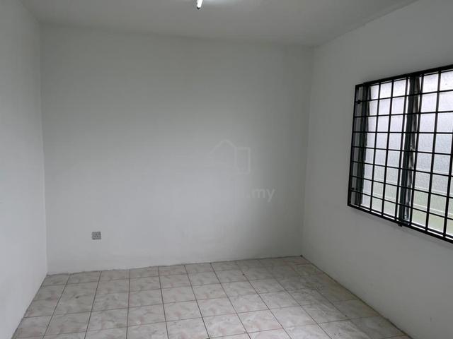 Teratai Apartment (Taman Bunga Raya) 1