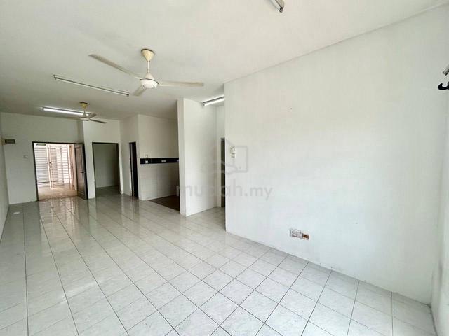 Villa Tropika (Bangi) 2