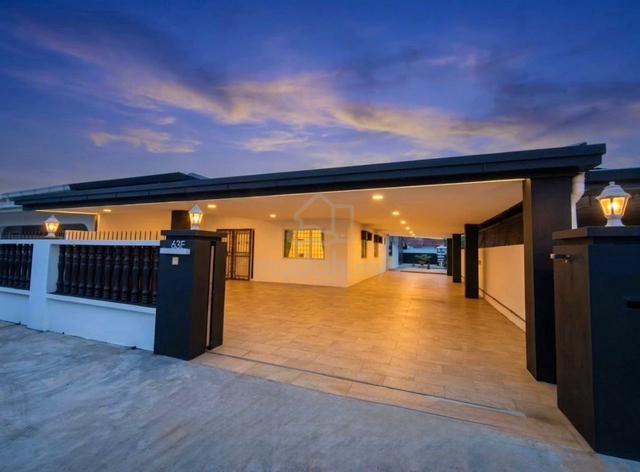 TABUAN LARU SINGLE STOREY TERRACE CORNER FOR RENT At KUCHING 1