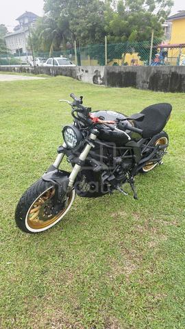 benelli 502c caferacer - photo 5 of 6