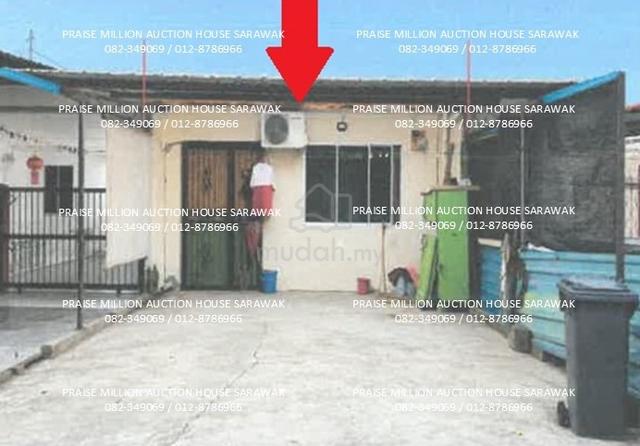 1-storey terraced intermediate- Tmn Sri Permai, Jln Landeh, 93250 Kchg 1