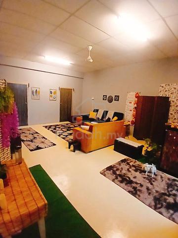 Pulai Mutiara, upstairs floor shop (opposite no shop)(more parking) 1