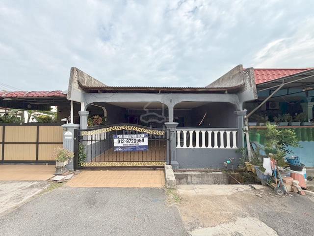 Rumah Cantik Teres Setingkat Taman Seri Telok Mas, Telok Mas, Melaka 1