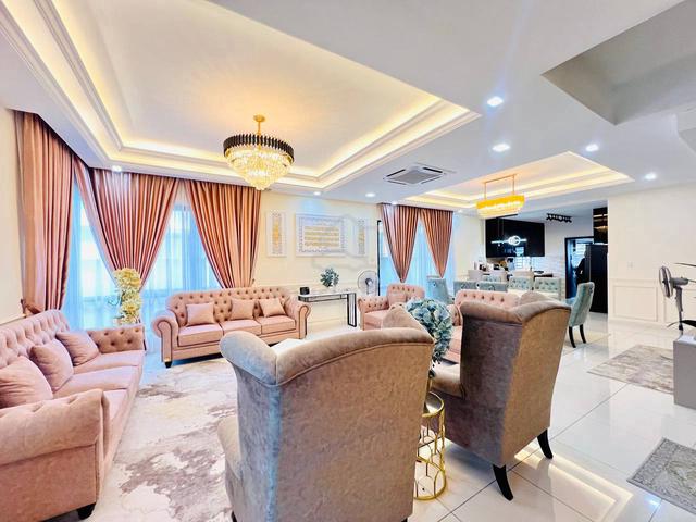 FULLY RENOVATION END LOT Dahlia Clover Taman Cahaya Alam U12 5