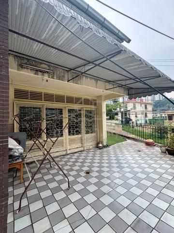 Taman Robson Seputeh, Kuala Lumpur CORNER LOT 3 Storey Terrace House 1