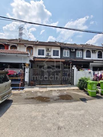 FACING OPEN Double Storey House Taman Sejahtera Segambut KL 1