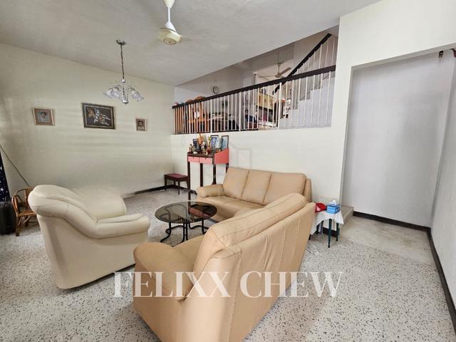 2-Storey Terraced House @Greenlane Well Maintained Good Price For Sale 1