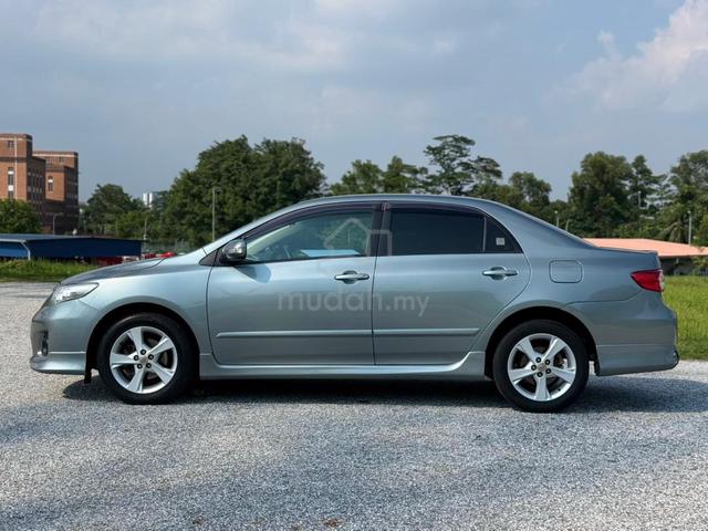 2010 Toyota COROLLA ALTIS 1.8 E FACELIFT 7 SPEED - 5