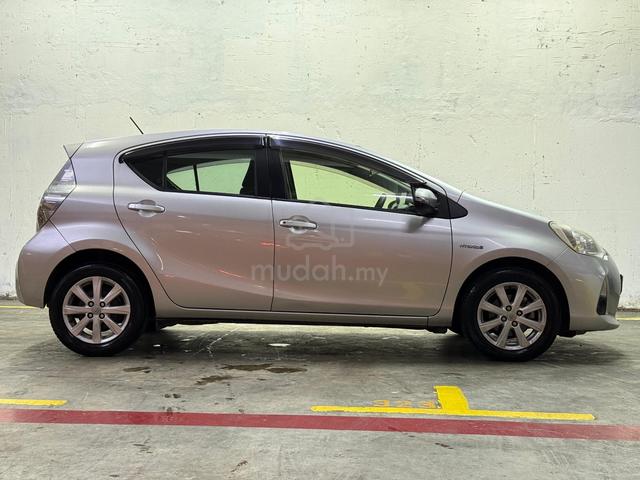 2012 Toyota PRIUS C 1.5 (HYBRID) (A) WHOLE SALE - 4