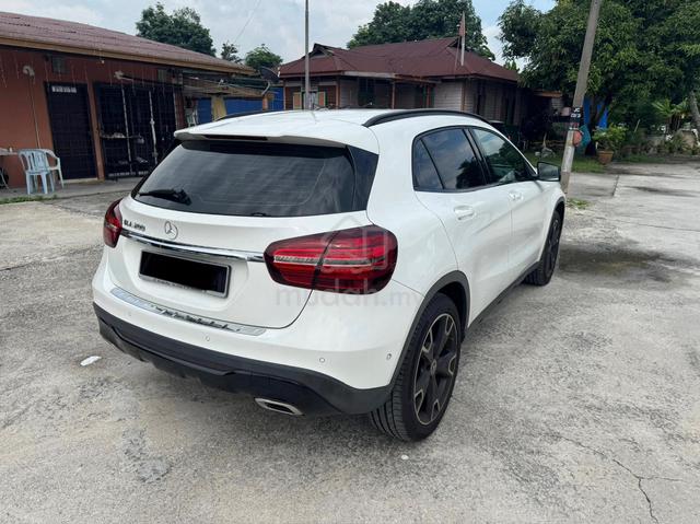 2018 Mercedes Benz GLA-CLASS 1.6 200 (LOAN KEDAI) - 3