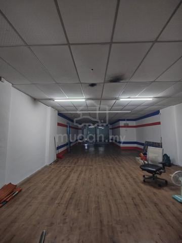 raja Uda ground floor Shop lot beside main road 1