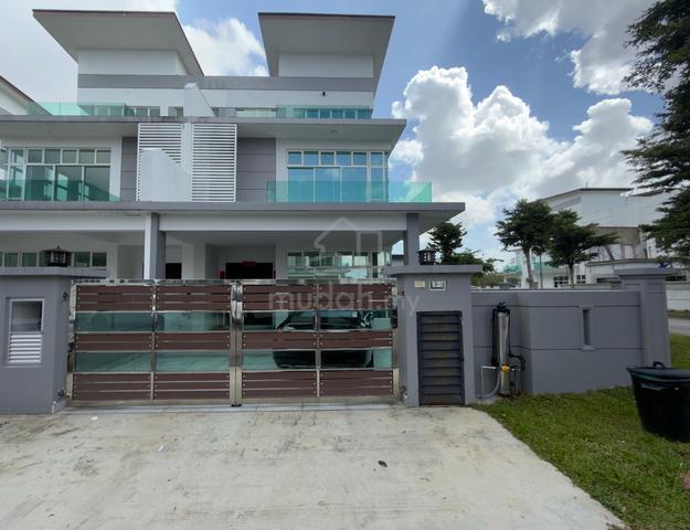 Mutiara Bestari 2, 3 Storey Cluster Corner 43x70 Fully Renovated G&G 1