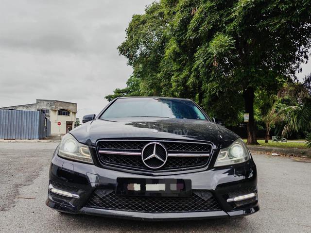 2011 Mercedes Benz C200 AMG LOADED W204 SPORT CGI - 2