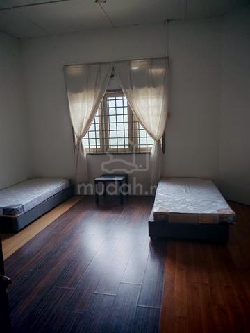 Bilik sewa utk wanita sahaja terletak Di Taman Pandan Jaya 1