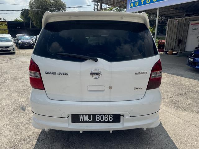 GRAND LIVINA 1.8 LUXURY,Leather Seat,1Ladies Owner - 5