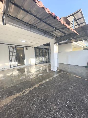 Jalan Sri Putri 7 Double Storey terrace House,Taman Putri Kulai 1