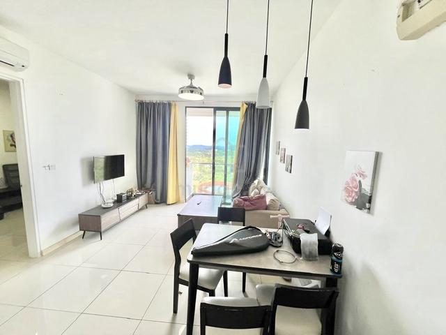 The M @ Medini Macrolink 1