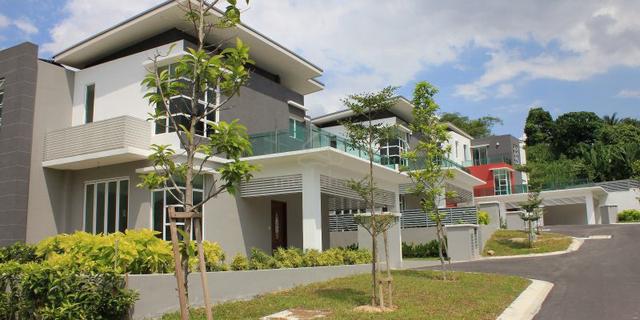 Monthly 2.4K 5Bed 6bath Semi D Concepts House 1