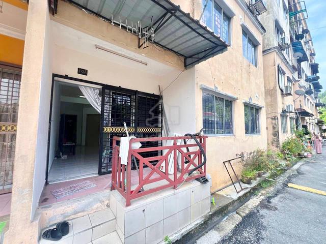 Pangsapuri Seri Mewah (Blok B) 1