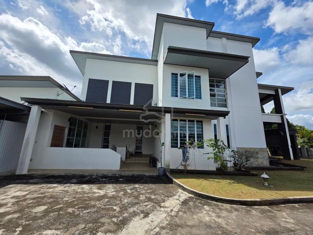 FOOCHOW ROAD 2.5 STOREY DETACHED BUNGALOW At TAMAN CHUNG HUA KUCHING 1