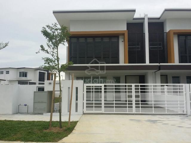 【ONLY 4xxK !! 】22x75 Double Storey Cyberjaya 1
