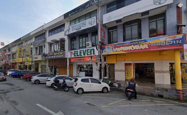 ROI 4.9% FREEHOLD 3sty Shop TTDI Jaya Shah Alam Tadisma Bukit Jelutong 1