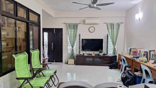 Near USM TAMAN MERAK @ Sungai Dua 5-BEDROOMS 2-Sty Ter RENOVATED 1