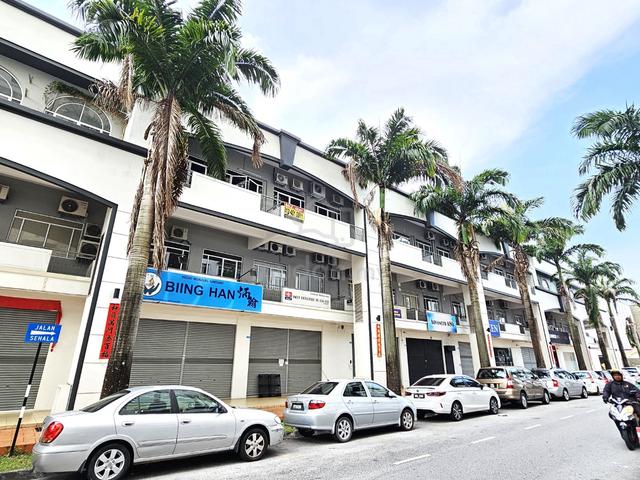 D'Piazza Mall's Shop House for rent [ GROUND FLOOR ] 1