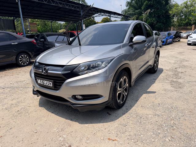 Honda HR-V 1.8 V ENHANCED (A)-17 - 3