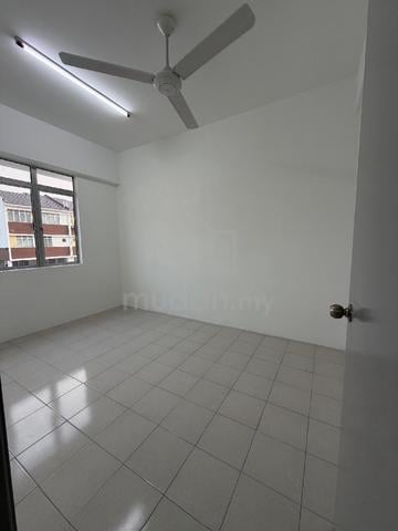 Townhouse Saujana Perdana 1