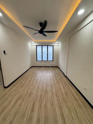 Flat Sri Lanang (Desa Tebrau) 1