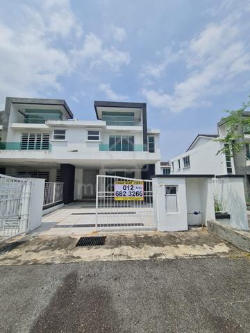 Tiara East Semenyih 2sty 24x70 End Lot Gated & Guarded FULL LOAN 1