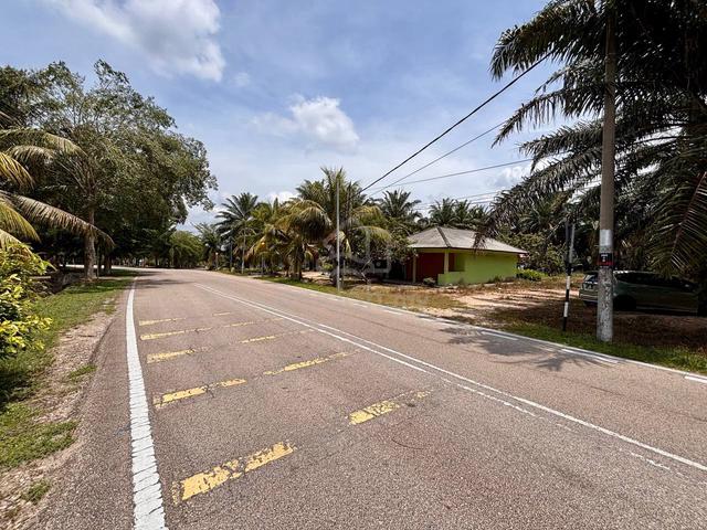 Sengkang Batu 20 Tanah Lot Banglo Tepi Jalan Utama [ Geran Individu ] 1