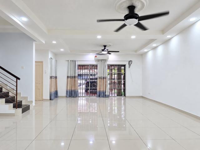 Renovated & Extended 2 Storey House in Denai Alam For Rent. 1
