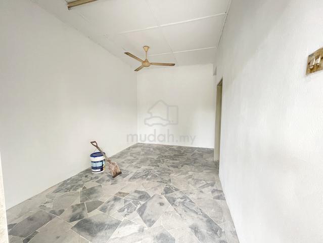 1 sstorey House Mantin Pelangi Indah Seremban Facing Playground 1