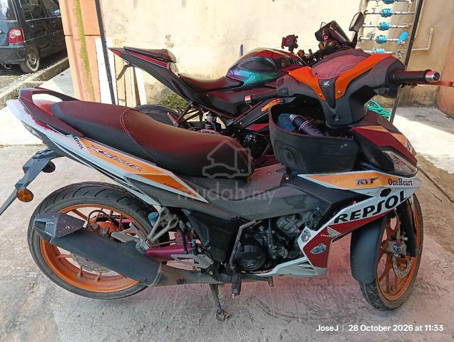 model Repsol V1 - photo 3 of 6