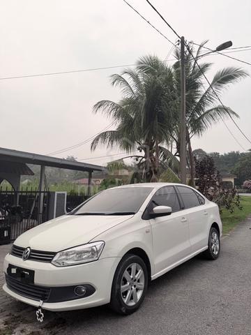 2015 Volkswagen POLO 1.6 CLUB EDITION (CKD) - 1