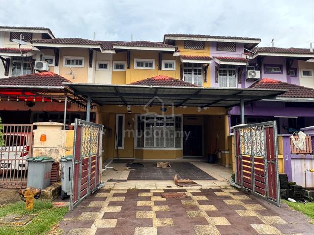 [Non Bumi] 2-Storey Terrace House @ Taman Bukit Dahlia, Pasir Gudang 1