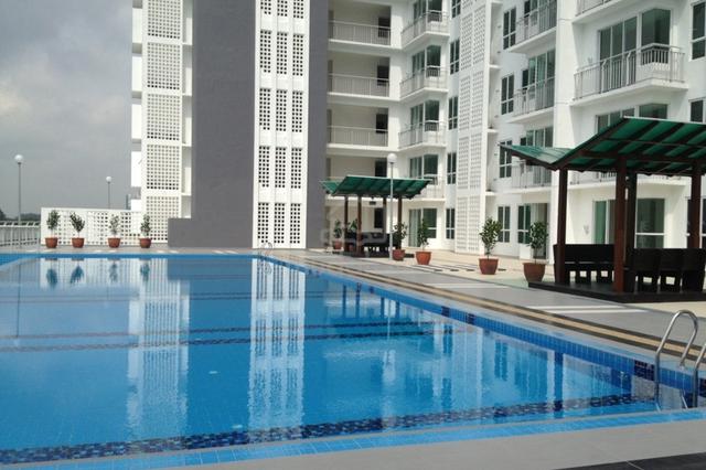 Menara U1-Walk distance to MSU & AEON - non sharing - female 1