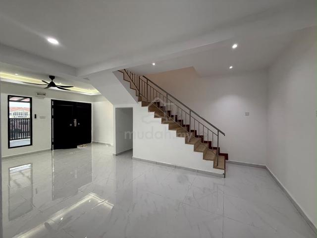Scientex Kelapa Sawit Kulai 2 Storey Fully Renovated House For Sale 1